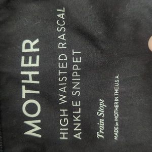 MOTHER High waisted rascal ankle snippet, train stops, size 30